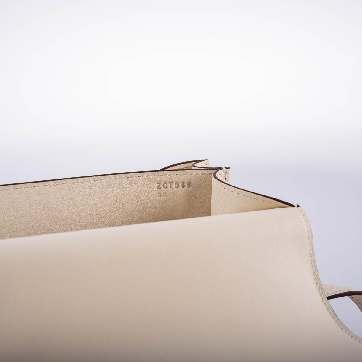 Hermes Constance 18 Nata Swift leather with Rose Gold Hardware