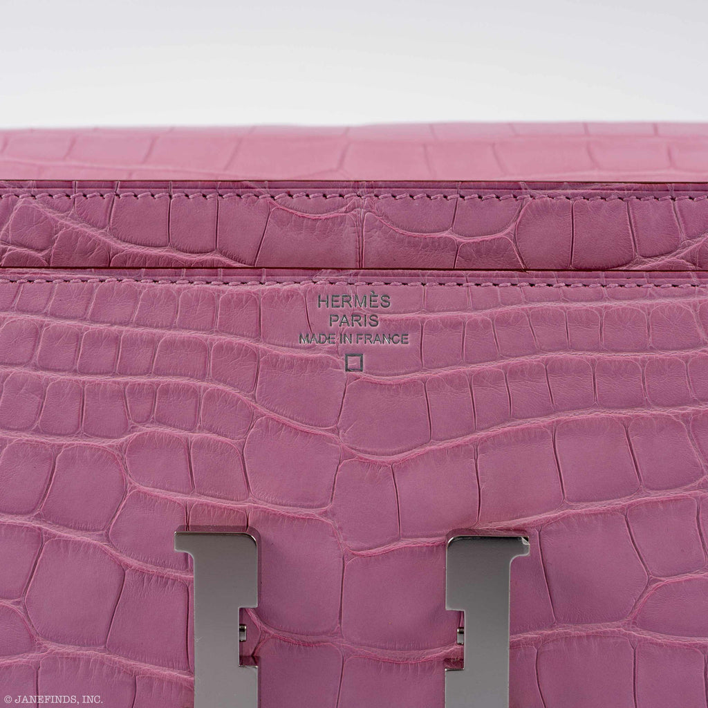 Hermes Constance Long Wallet Bubblegum Pink 5P Matte Alligator Palladium Hardware
