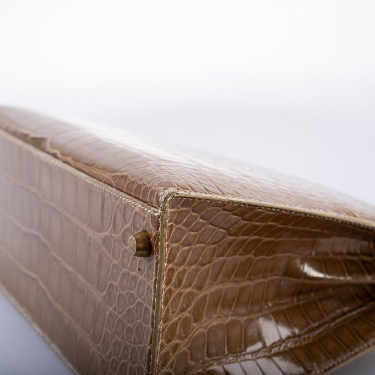 Hermes Kelly 28 Sellier Ficelle Alligator with Gold Hardware