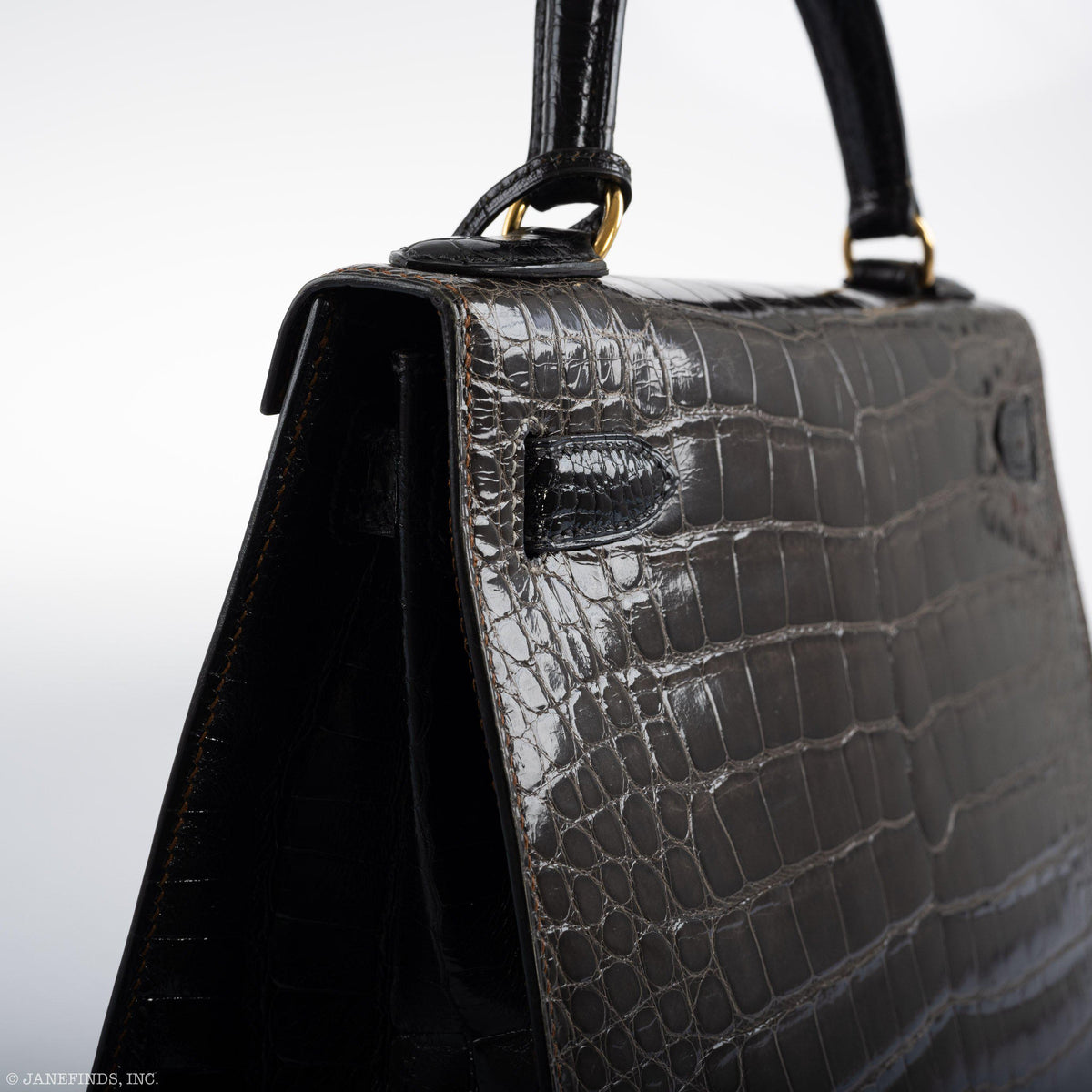 Hermes Kelly 28 Sellier Miel, Graphite & Black Alligator with Gold Hardware