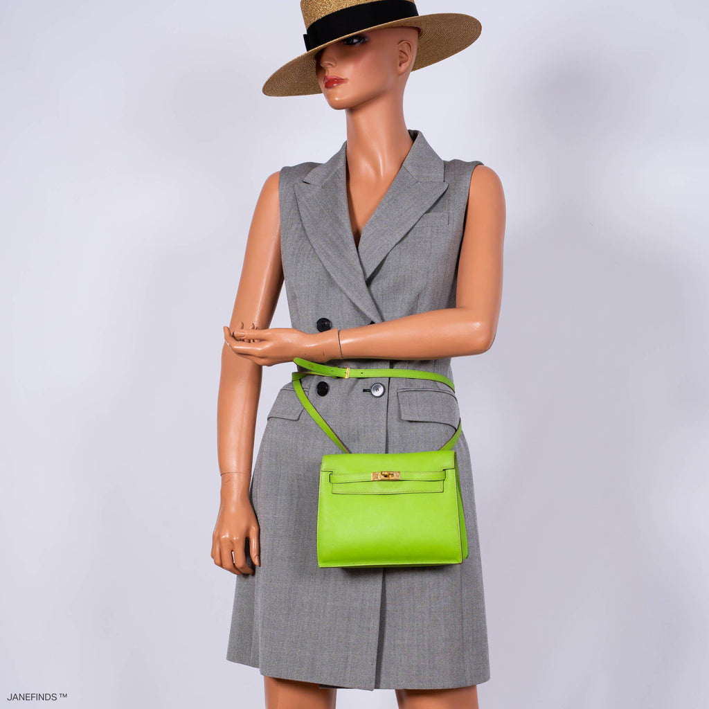 Hermes Kelly Danse II Vert Cru Swift with Gold Hardware
