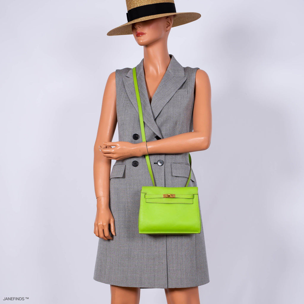 Hermes Kelly Danse II Vert Cru Swift with Gold Hardware