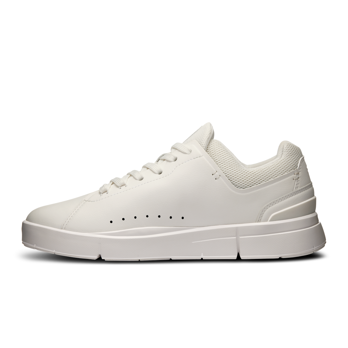 On Running Women's The Roger Advantage Shoes - All White