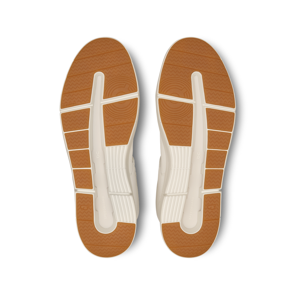 On Running Men's The Roger Clubhouse Mid Shoes - White / Sand